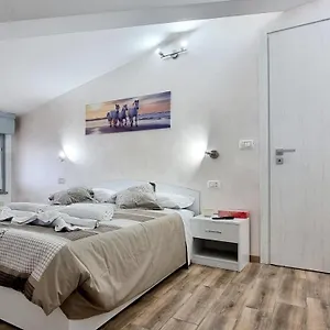 Appartamento Guest Mandra 12 E 13, Reggio nell'Emilia